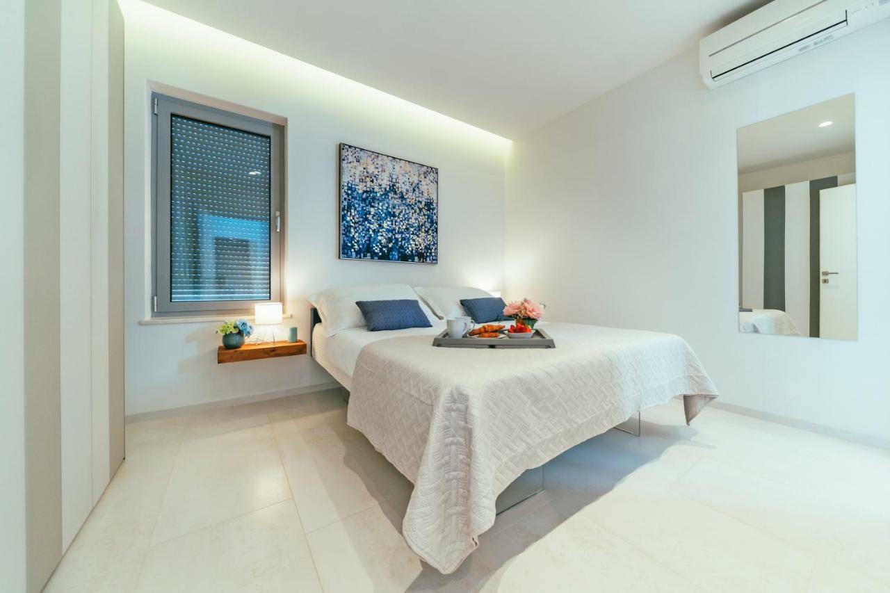 Unique Luxury Designers Apartment Right Next To The Beach Sukošan Exterior foto